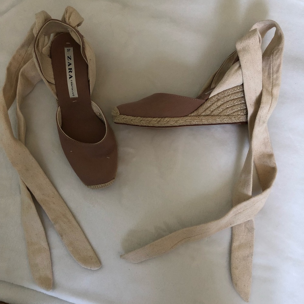 Zara blush pink wedges (size 7)